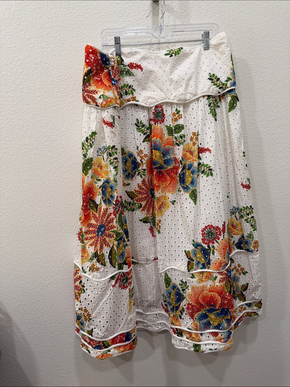FARM Rio White Eyelet Skirt with Bold Floral Print XL new with tags